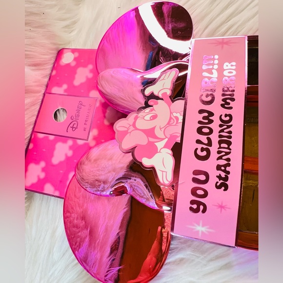 Minnie Mouse Stand Up Mirror - Picture 3 of 3